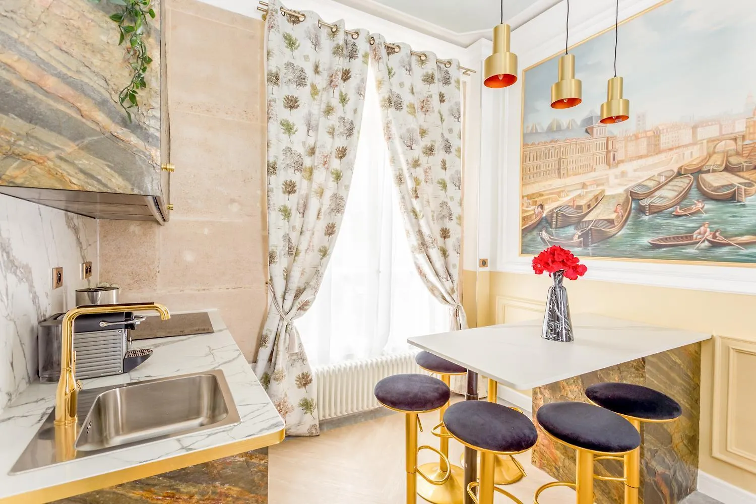 Apartment Merveil -Luxury Suite -Champs Elysees-Haussmann II Paris