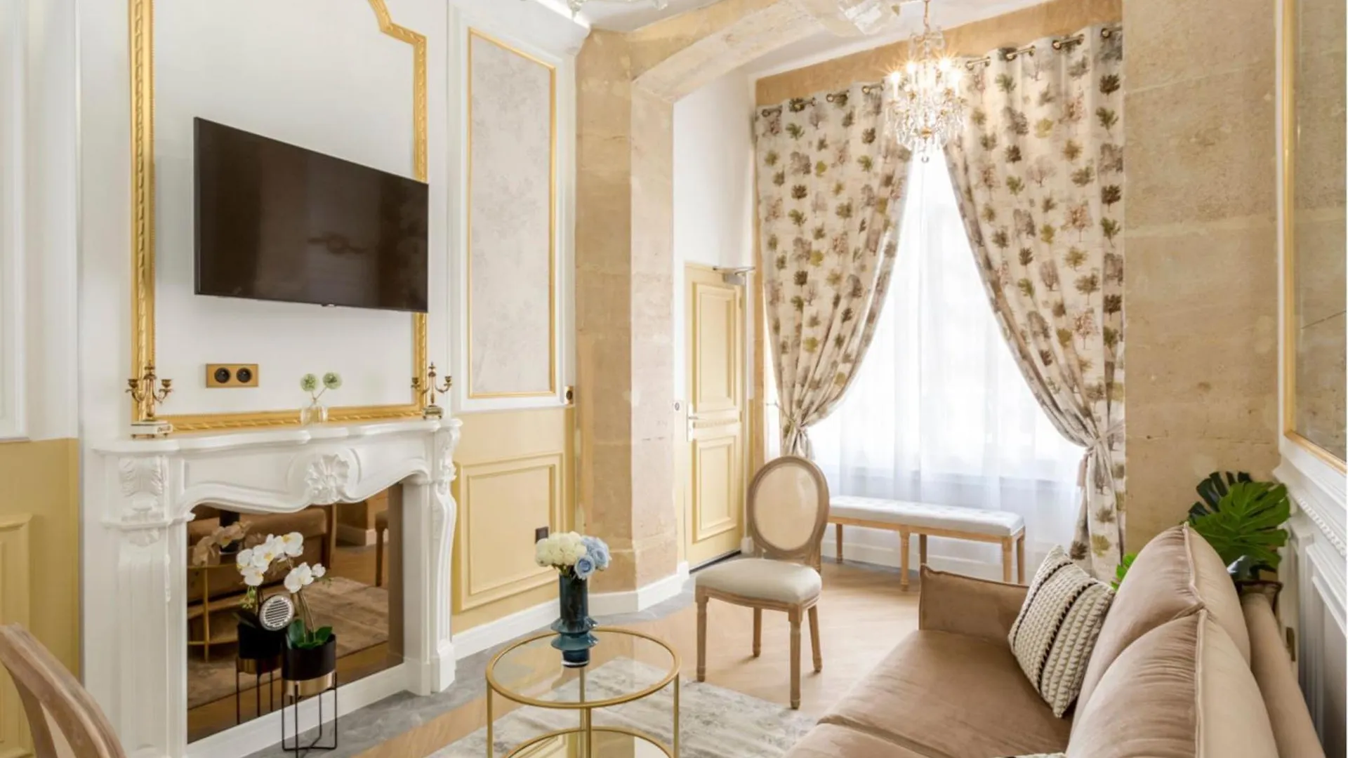 Merveil -Luxury Suite -Champs Elysees-Haussmann II Paris France